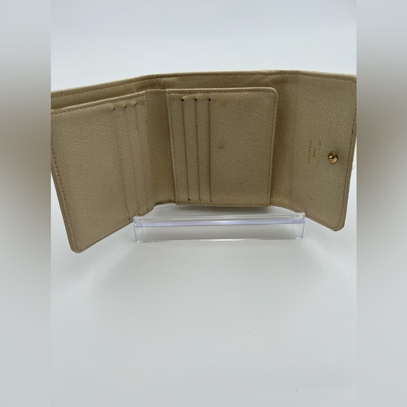 Louis Vuitton Mini Lin Elise Wallet - Picture 7 of 9